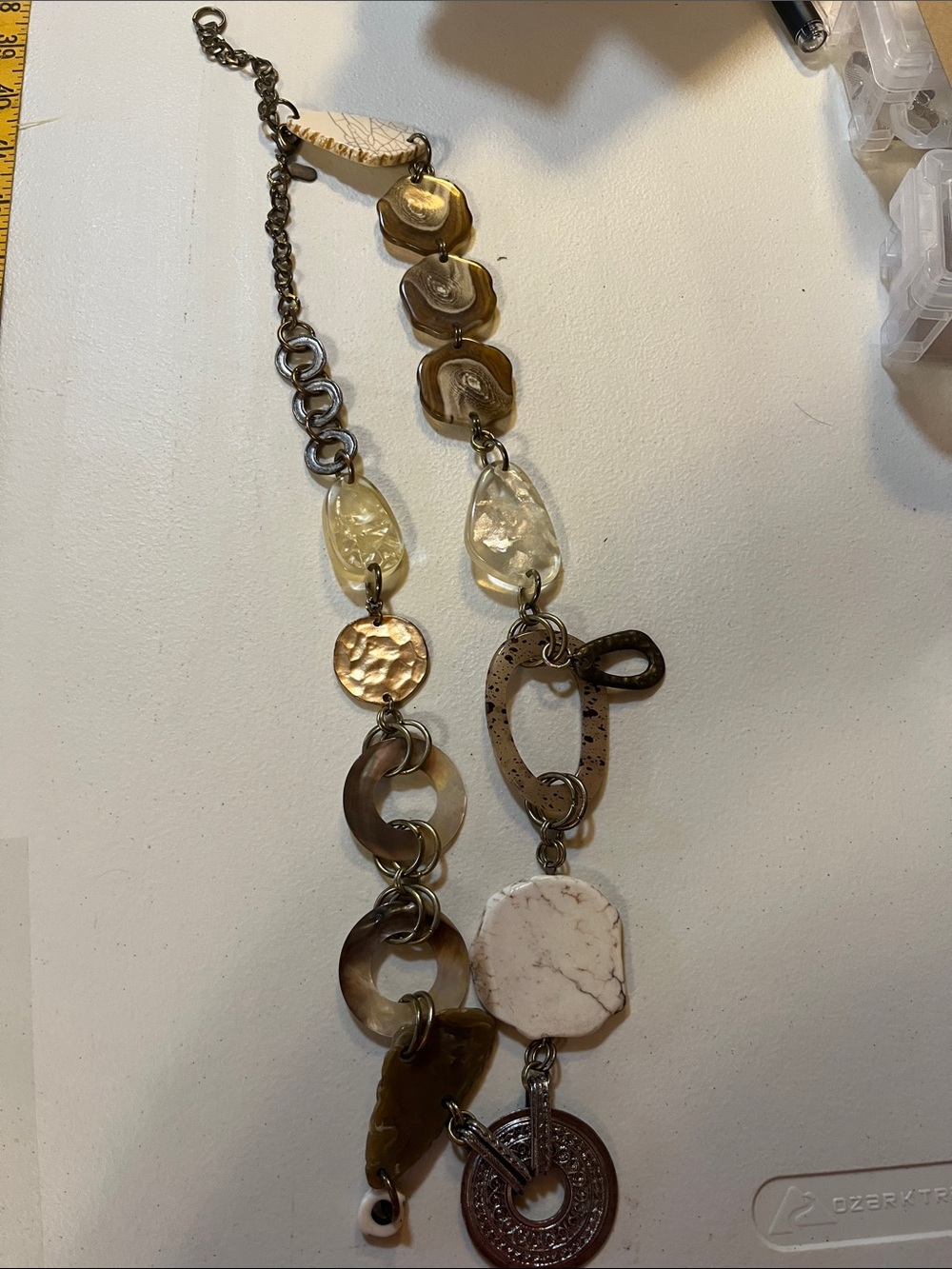 Treska Mixed-Material Women’s Necklace in Beige and Brown